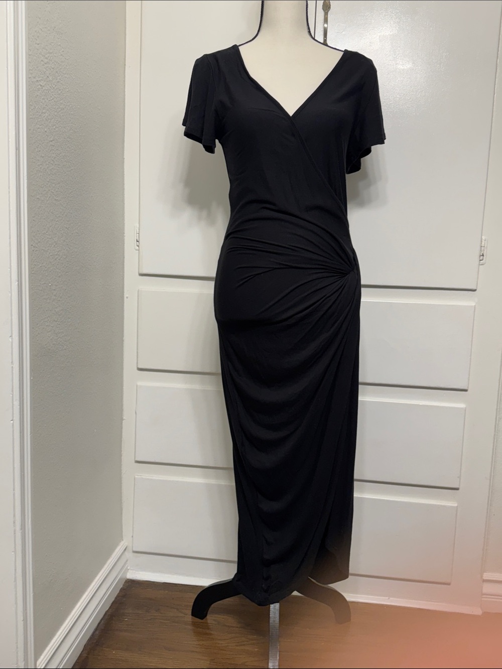 NWT Black Ruched Side Dress